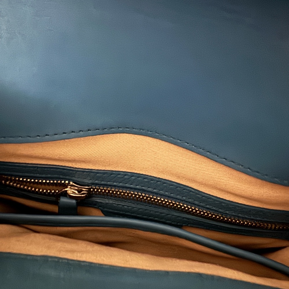 Gorgeous blue Shinola bag - Picture 3 of 3